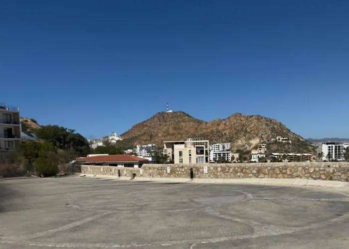 Luxury - Great View - Easy Walk Everywhere! Villa Cabo San Lucas