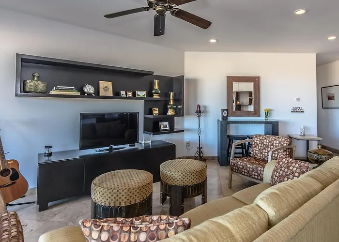Luxury - Great View - Easy Walk Everywhere! Villa